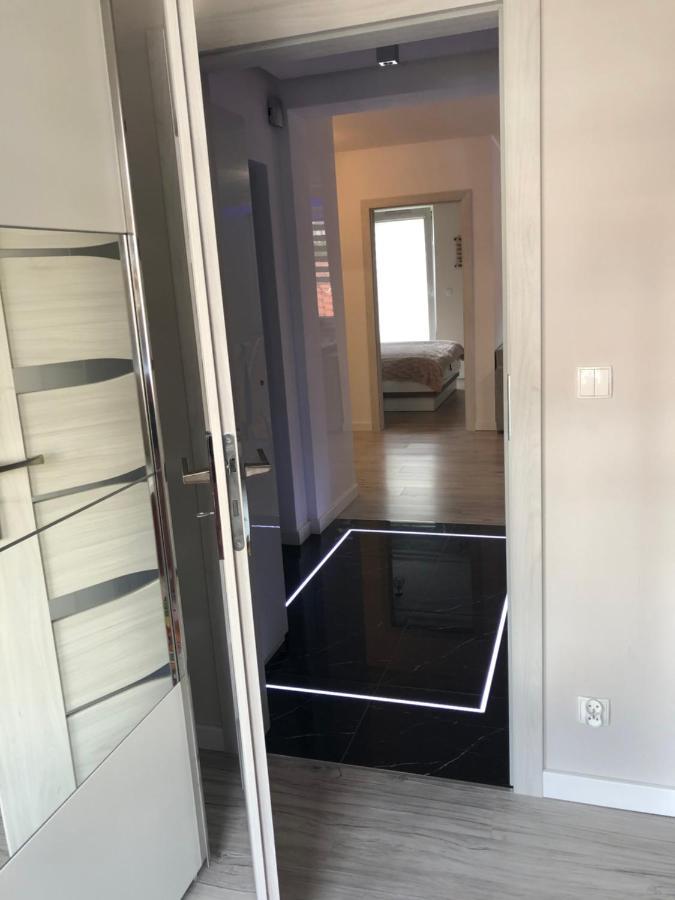 Apartament Zatoka Deluxe Z Ogrodem Leilighet Debogorze Eksteriør bilde